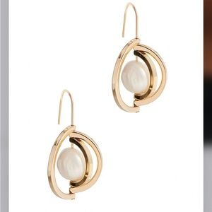 Tory Burch Pearl and Gold Drop earrings